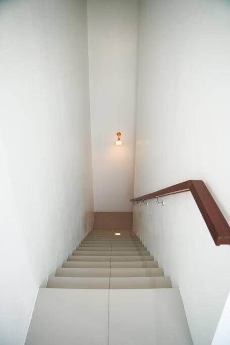 Vila French Style Comfy 现代极简法式温馨民宿 Alor Setar