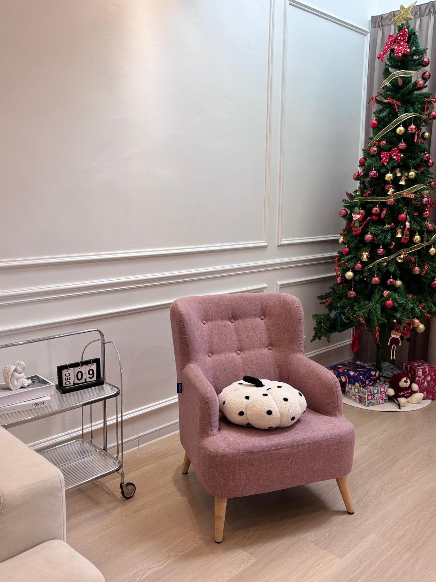French Style Comfy 现代极简法式温馨民宿 Vila